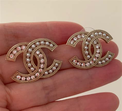 vintage chanel stud earrings.